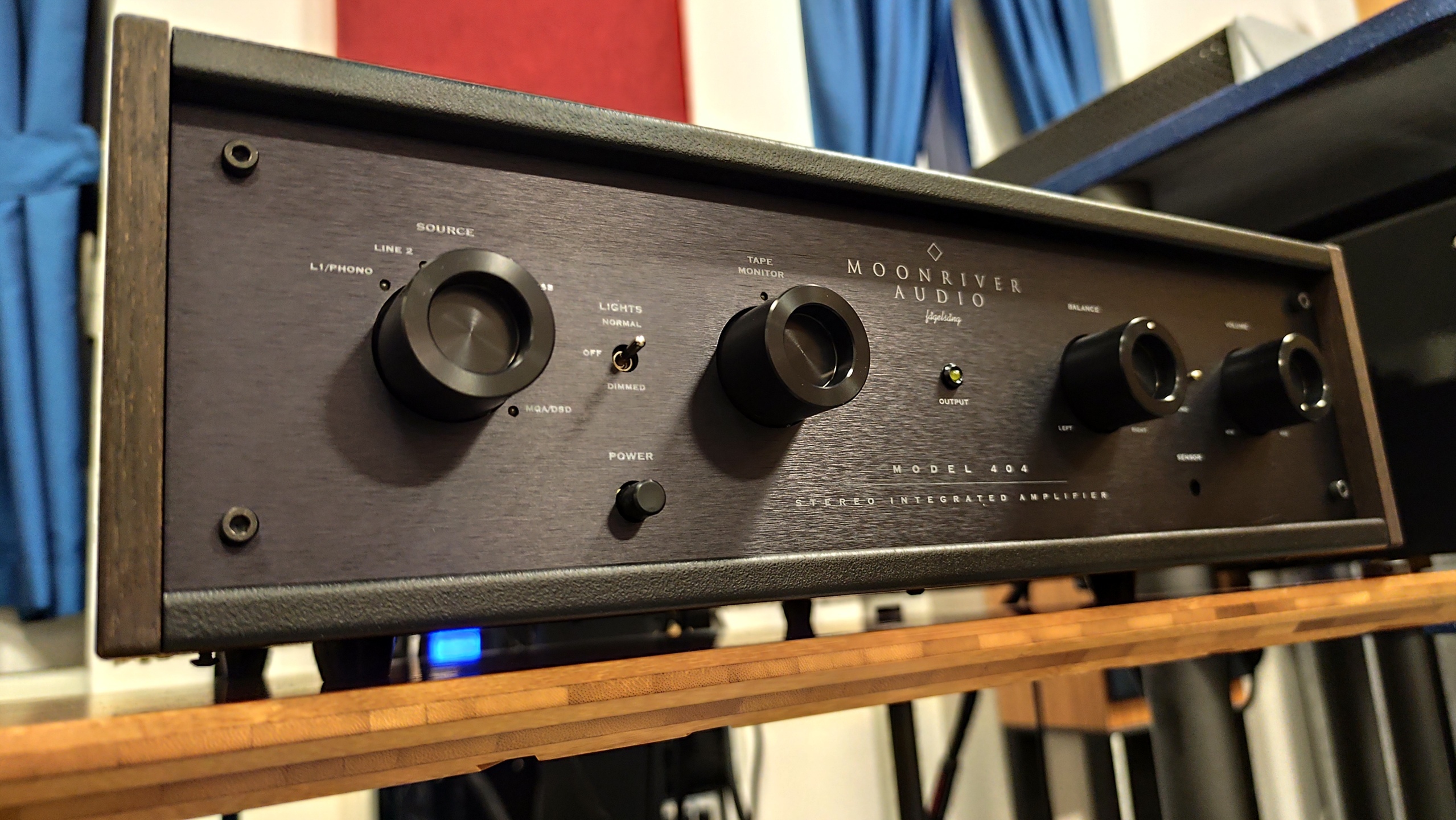 Il nuovo integrato: Moonriver Model 404