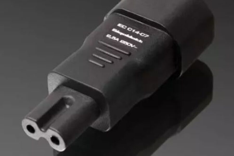 Gigawatt – IEC 320-C5 IEC320-C7 – 33 €